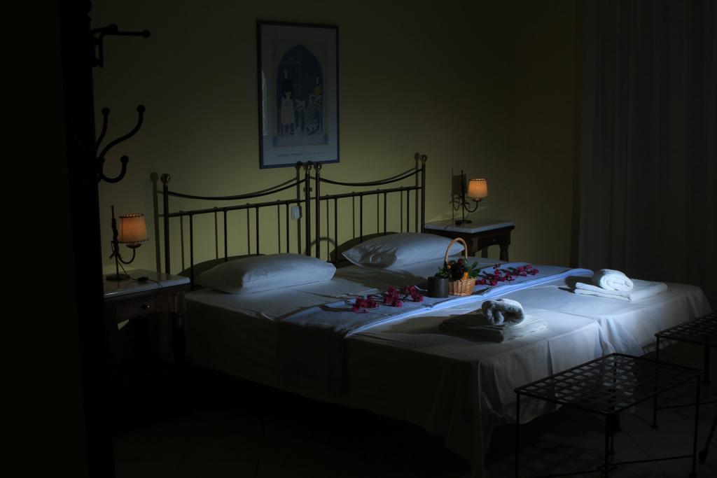 Iliobasilema Studios & Apartments Fiskardo Oda fotoğraf