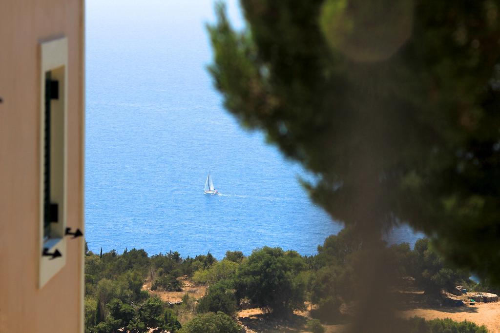 Iliobasilema Studios & Apartments Fiskardo Dış mekan fotoğraf
