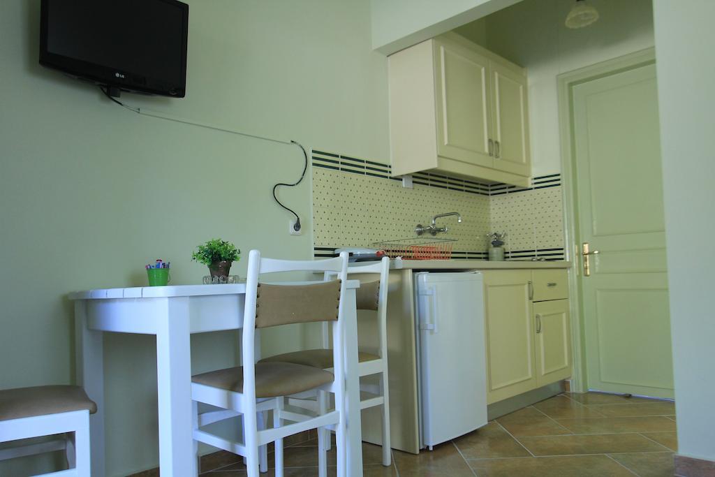Iliobasilema Studios & Apartments Fiskardo Dış mekan fotoğraf