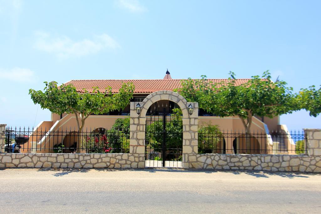 Iliobasilema Studios & Apartments Fiskardo Dış mekan fotoğraf