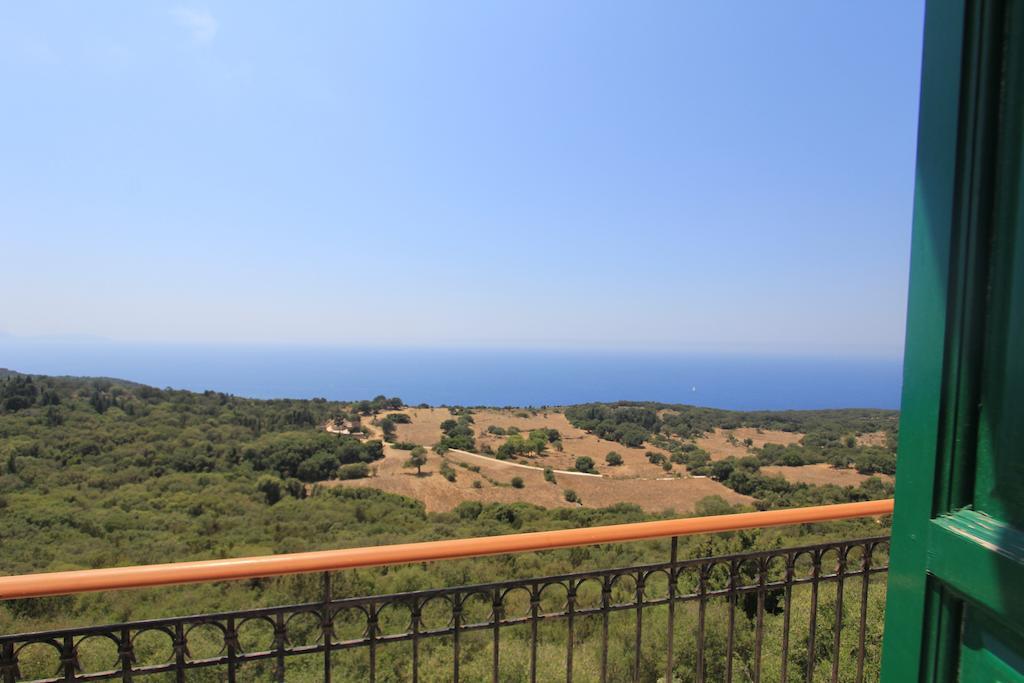Iliobasilema Studios & Apartments Fiskardo Dış mekan fotoğraf